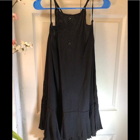 Beach Cover-Up - Picture 2 of 6